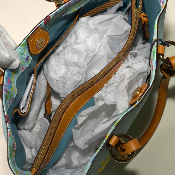 Dooney & Bourke Disney “It’s a Small World” 19 Tote – Limited Edition NWT - Picture 5 of 7